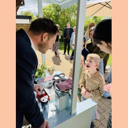 SLIKBUTIK I LYSEBL�